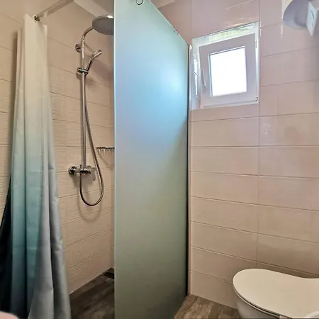 Glorijeta Apartment *